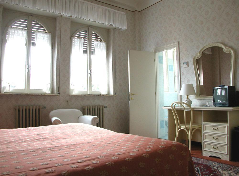 Du Parc Hotel Lake Maggiore Bagian luar foto